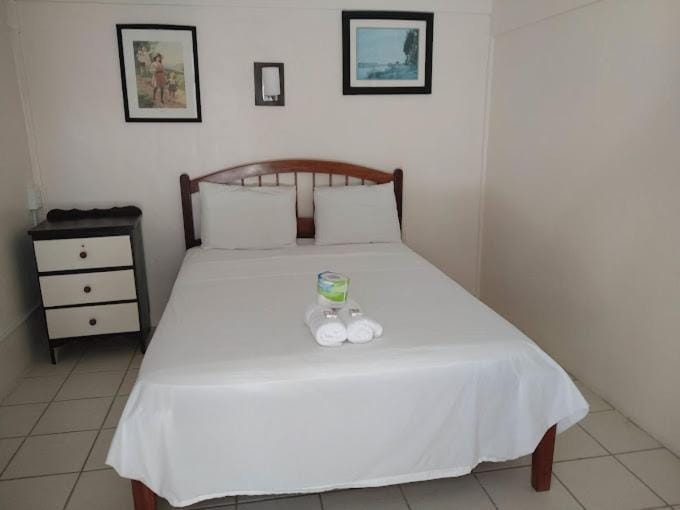 Blue Wave Guest House Hotel in Belize District
