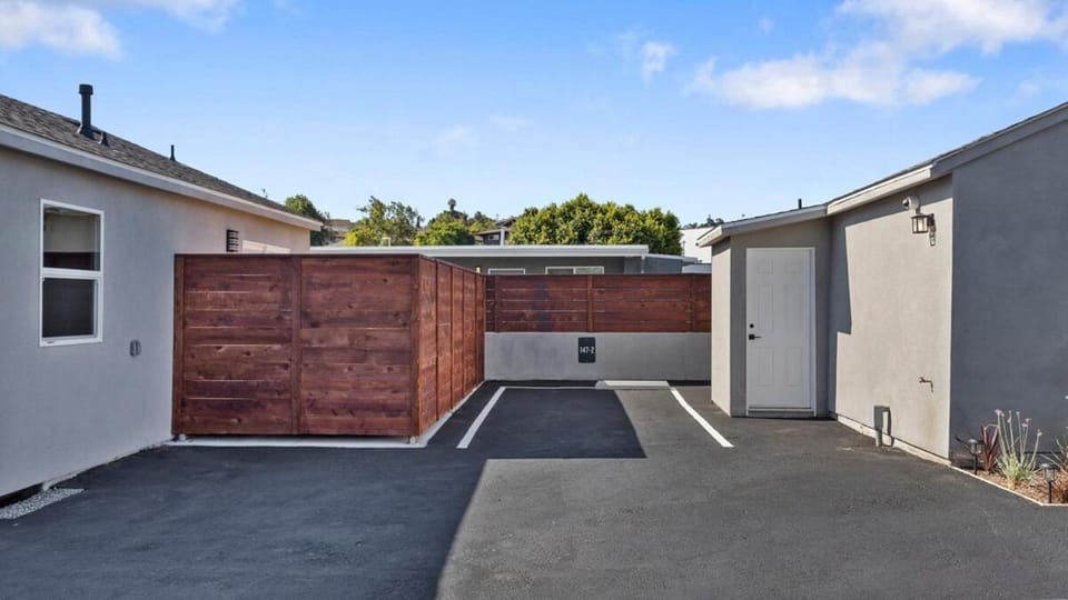 Vista Studio Oasis - Patio, Beaches & Local Dining Apartment in Vista