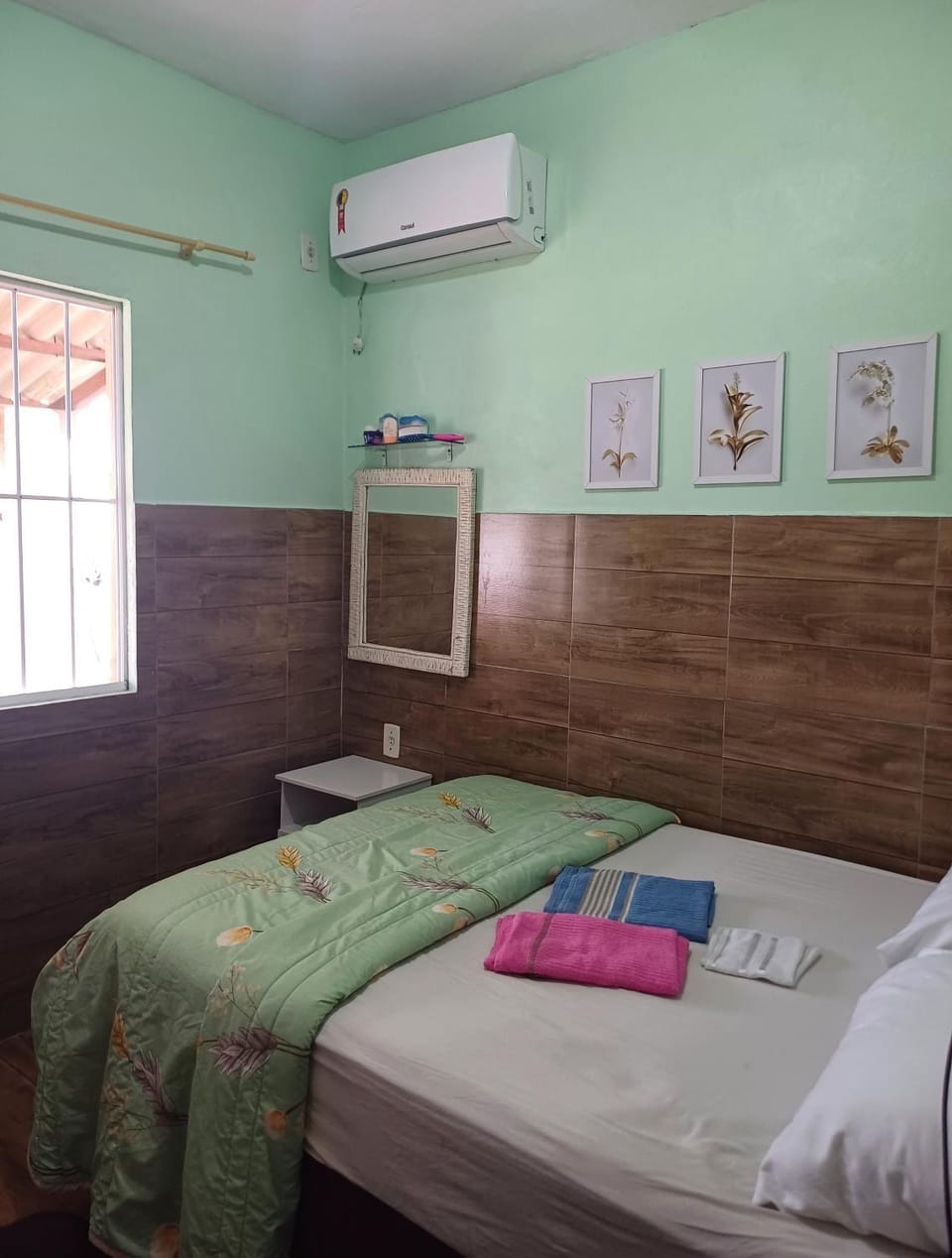 Casa agradável roça grande imbituba com 2 quartos Casa completa e privativa próximo a lagoa House in Imbituba