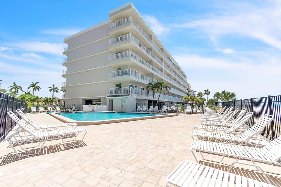 Seagate 407 House in Indian Shores