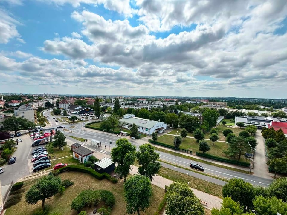 Neighbourhood, City view, Location