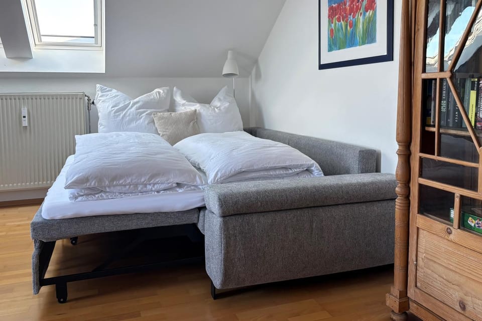 Bed, Living room, children, Family