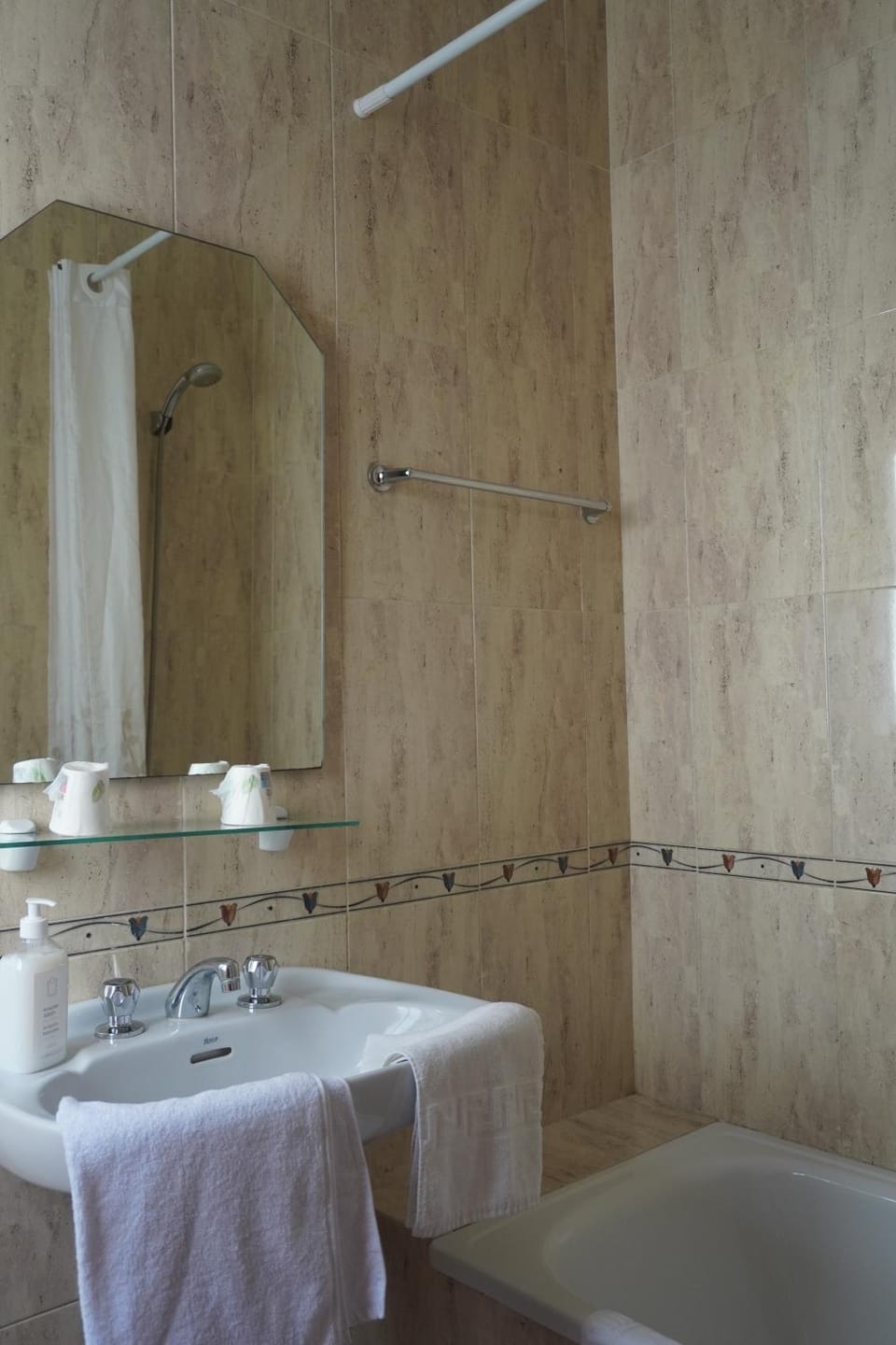 Shower, Bathroom, Bath, towels
