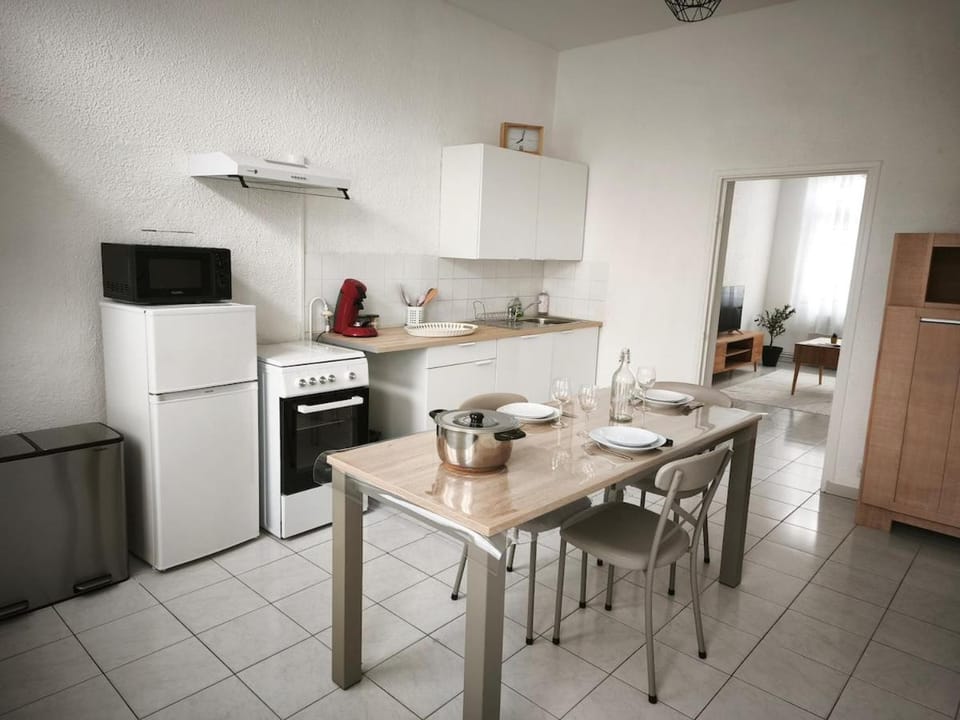 Appartement lumineux proche centre ville Arras Apartment in Arras