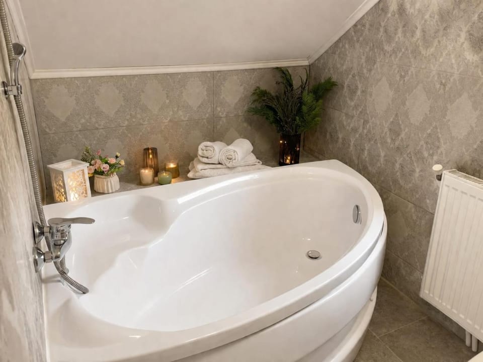 Bathroom, Bath
