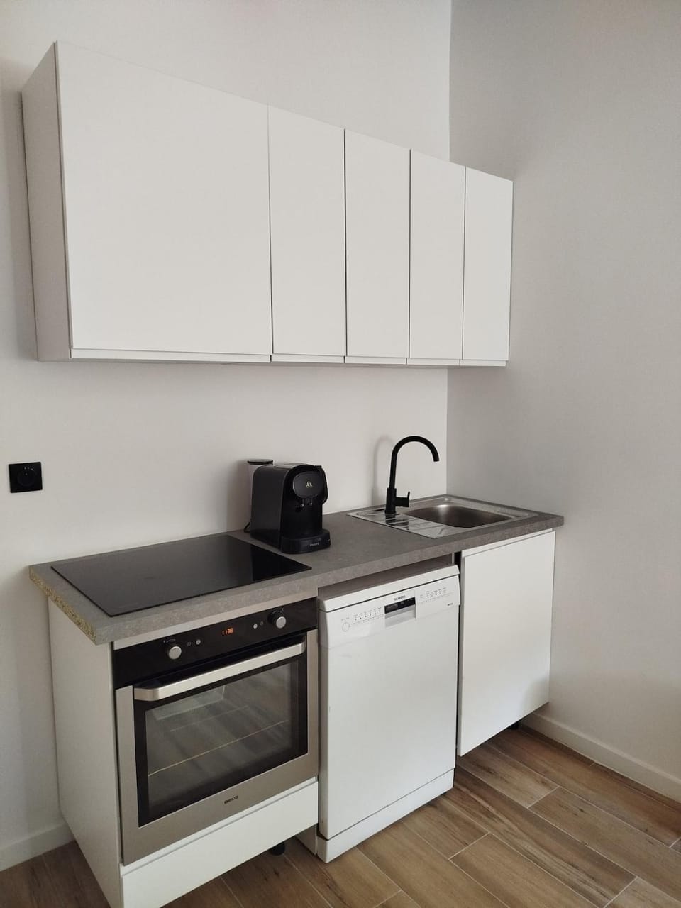 Trévoux centre appartement climatisé Apartment in Auvergne-Rhône-Alpes