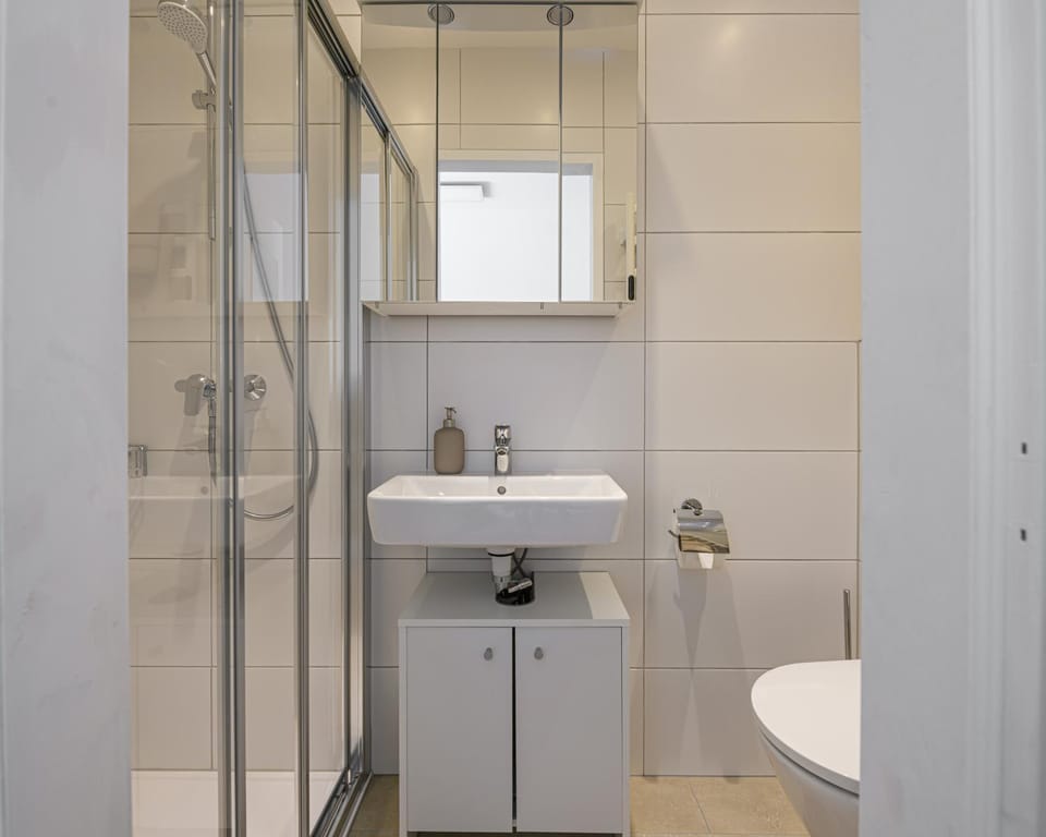 Shower, Toilet, Bathroom