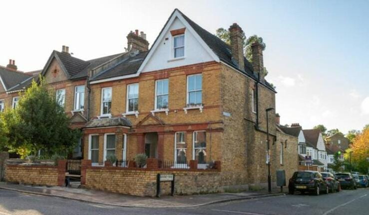 Contemporary & Chic 1 Bedroom Apartment in Honor Oak Apartment in London Borough of Southwark