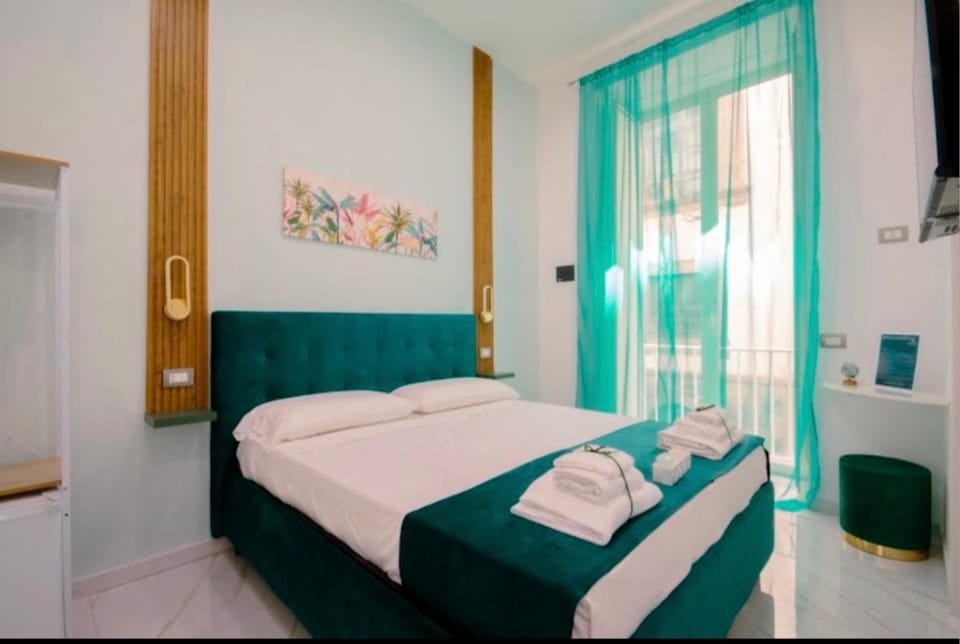 La reggia della Duchesca Bed and Breakfast in Naples