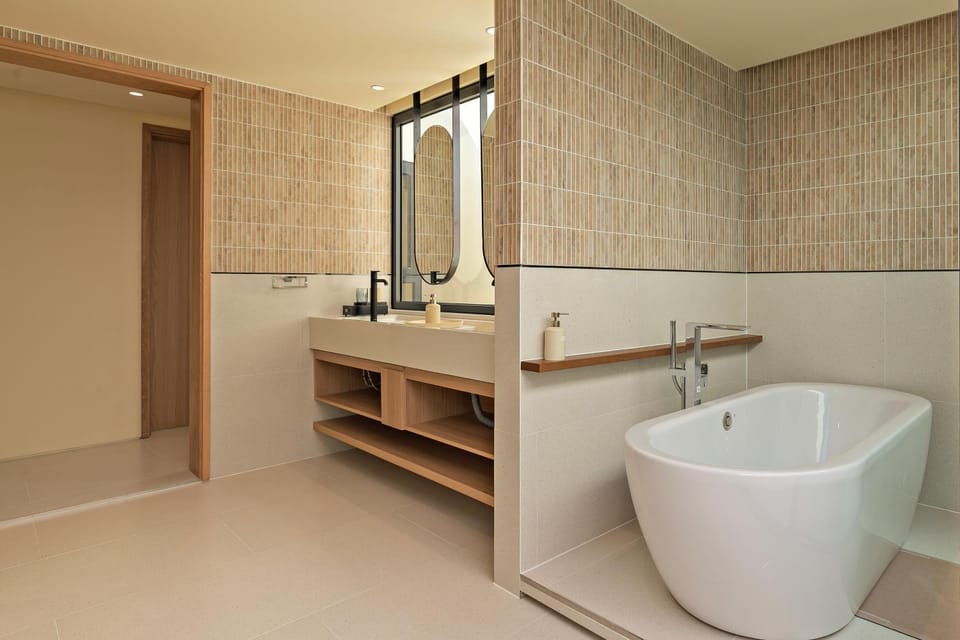 Toilet, Bathroom, Bath