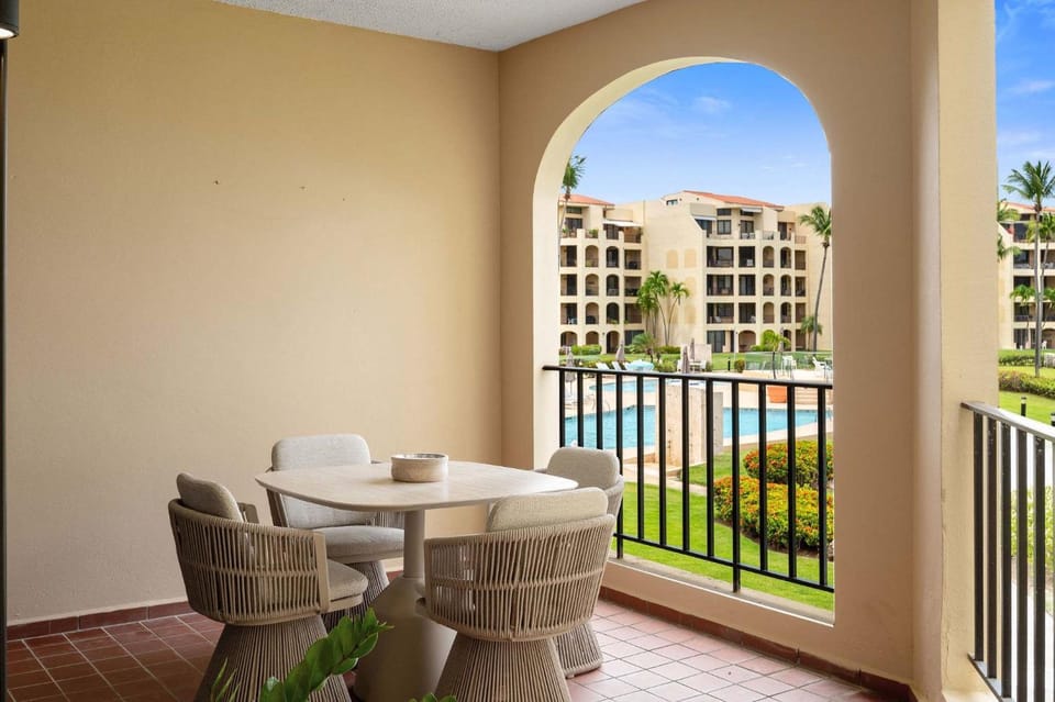 View (from property/room), Balcony/Terrace, Swimming pool