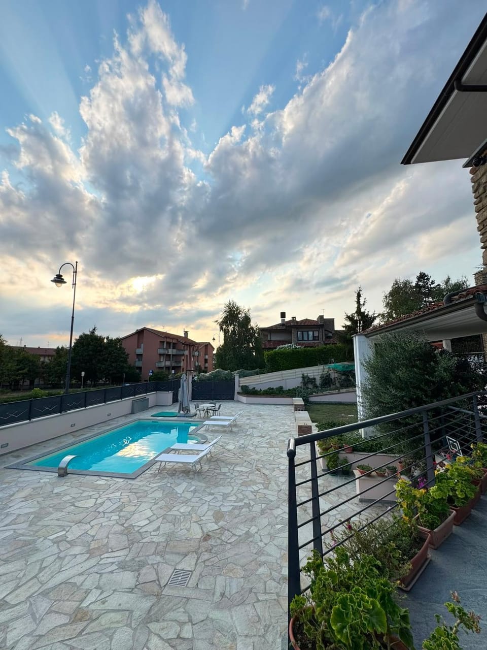 Swimming pool, Swimming pool