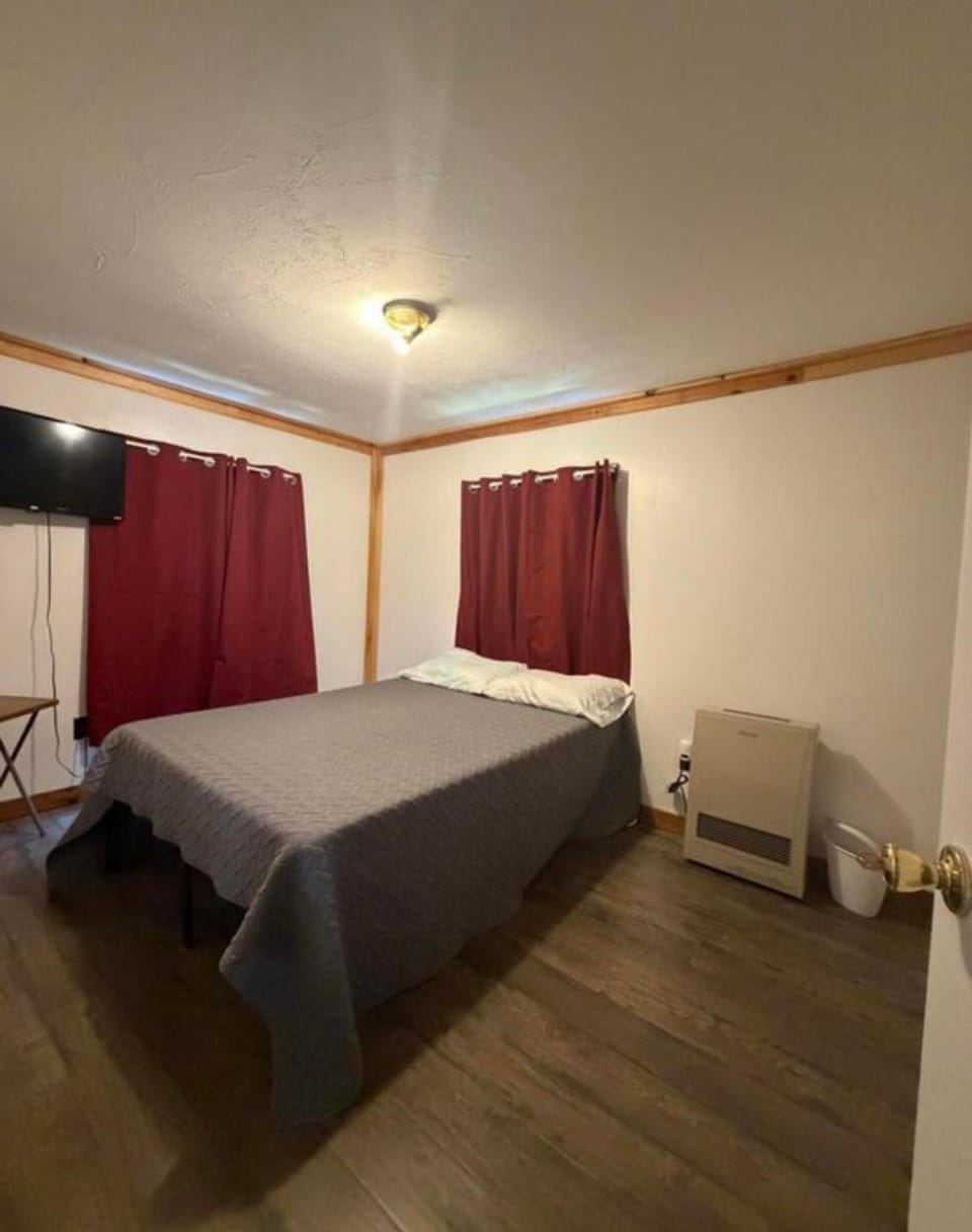 Leapin leanas Hostel in Northeast Piscataquis