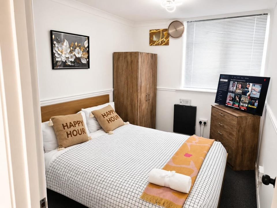 Roclems cosy happy hour flats Apartment in Grays