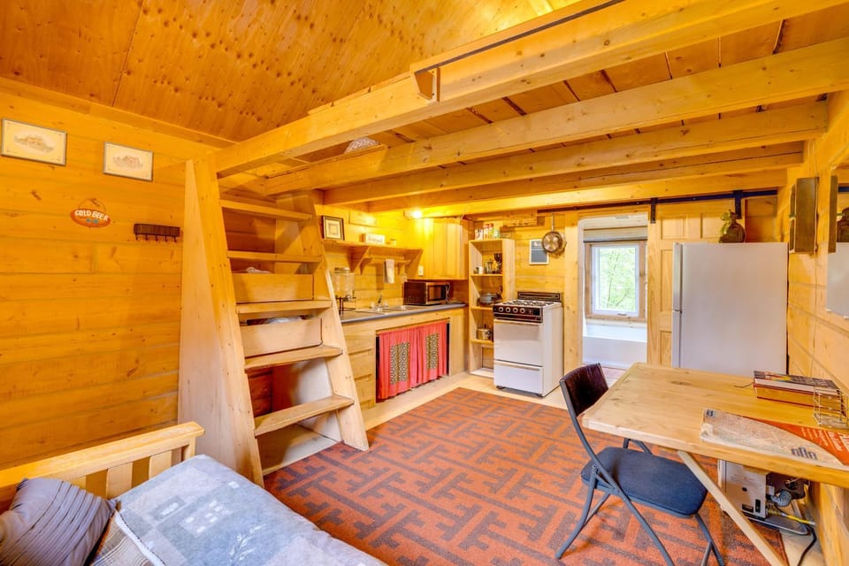Cozy Cabin in Talkeetna: Day Trip to Denali! Cabin in Talkeetna
