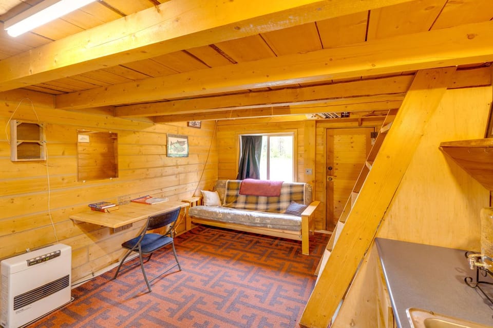 Cozy Cabin in Talkeetna: Day Trip to Denali! Cabin in Talkeetna