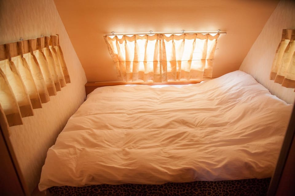 bunk bed