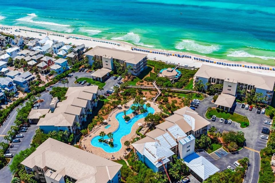 Gorgeous condo with lagoon pool hot tub beach access & pickleball court House in Rosemary Beach