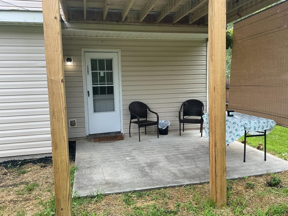 Private Guest Suites Bed and Breakfast in Conley