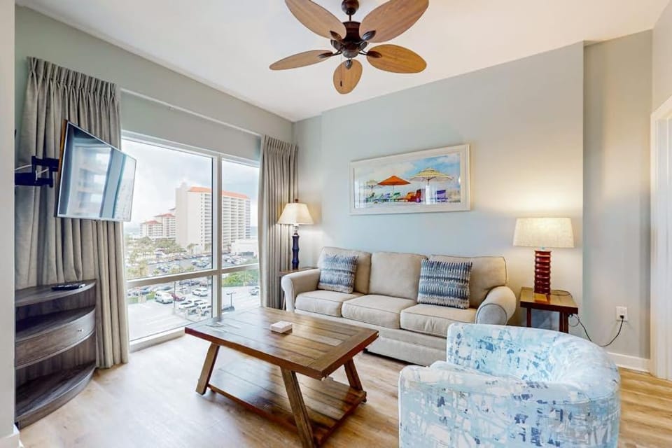 Luxe Luau condo with on-site pool golf & marina - steps to beach House in Miramar Beach