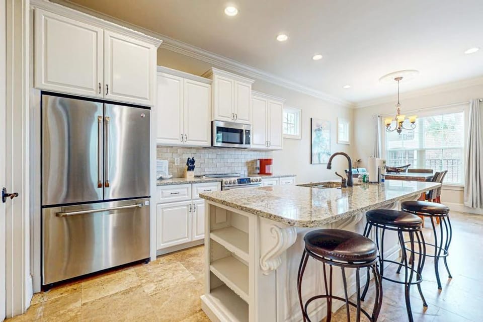 Waterfront retreat with heated pool tennis golf & golf carts House in Miramar Beach