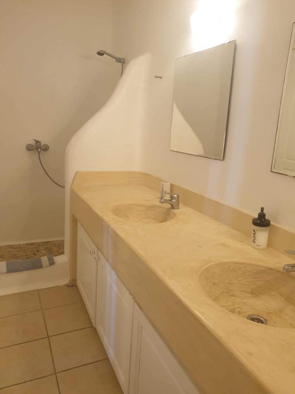 Sofia's Bungalows Mykonos Villa in Mykonos, Mikonos 846 00, Greece