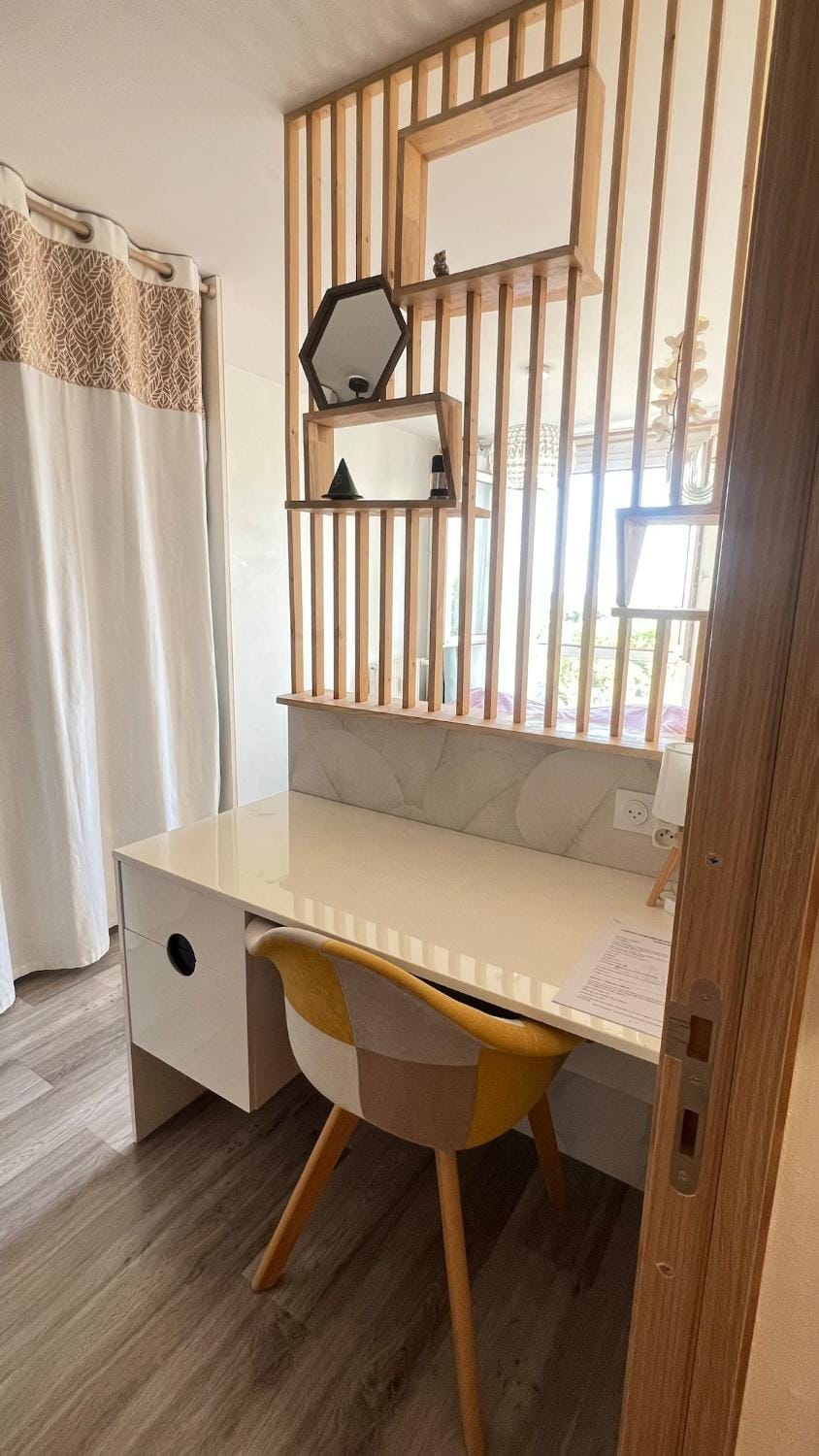 Le Setubal T2 Lumineux Dernier Étage Parking Apartment in Rennes