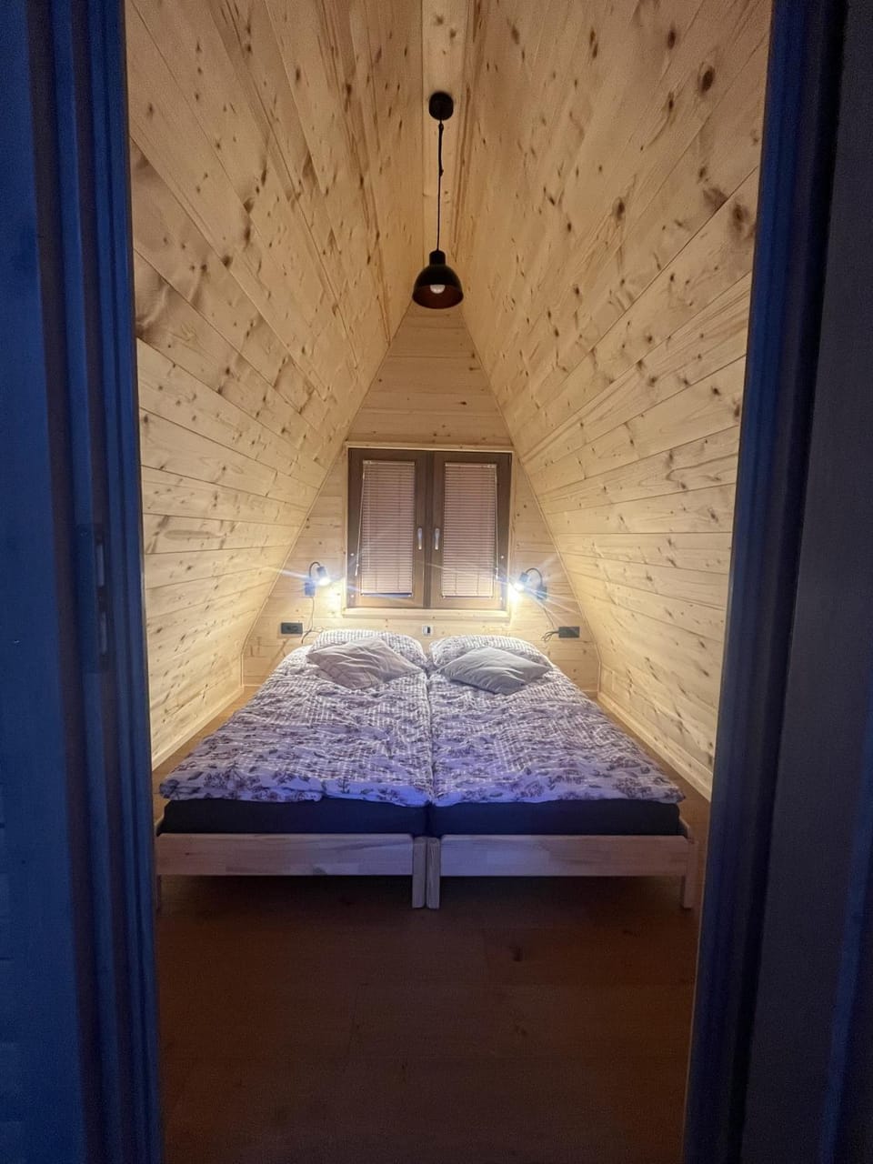 Castle view Chalet - ZemvaStays Luxury tent in Carinthia, Austria