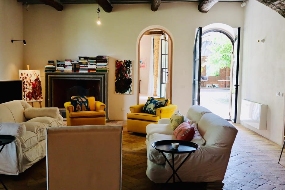 TV and multimedia, Living room, Seating area