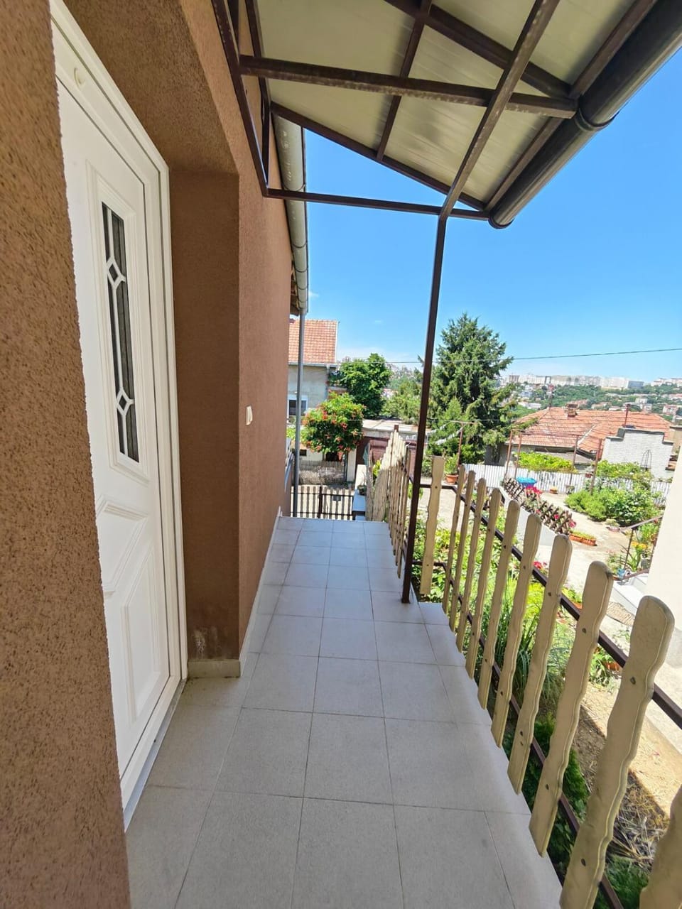 Property building, Day, View (from property/room), Balcony/Terrace