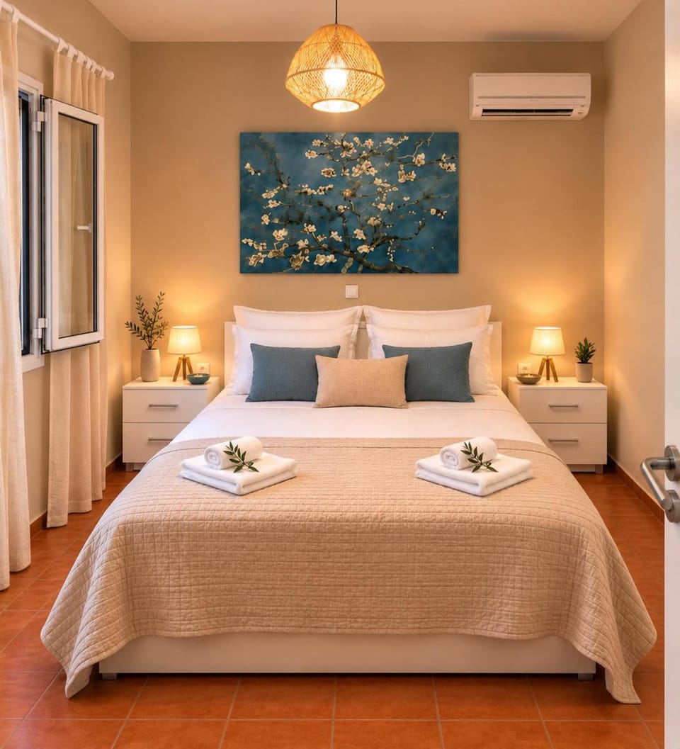 Bed, Bedroom, air conditioner