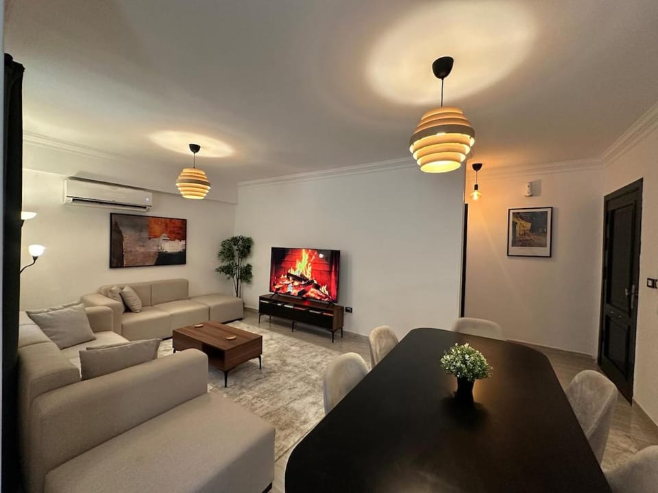 New, Stylish & Easy Access 2-BR Apartment in Janna New Cairo Apartment in New Cairo City