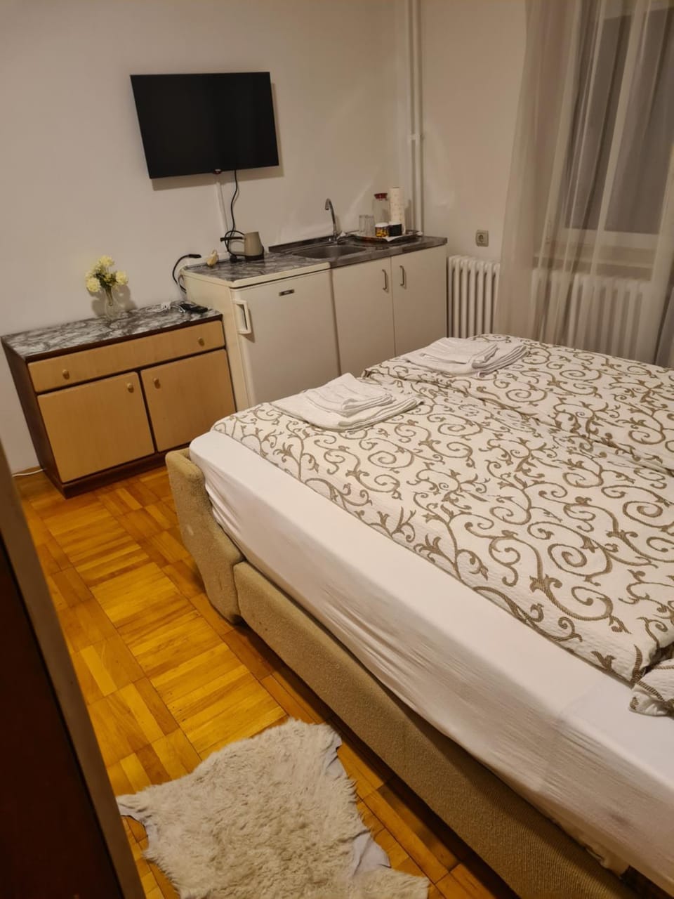 Oaza mira, soba broj 1 sa bračnim krevetom i sa dodatnim krevetom Vacation rental in Serbia