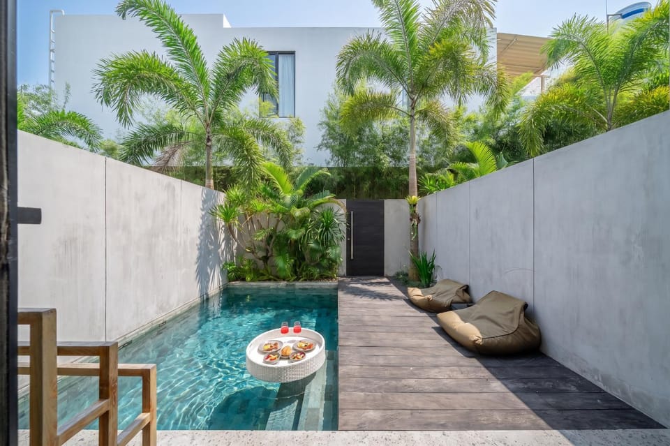 Patio, Swimming pool