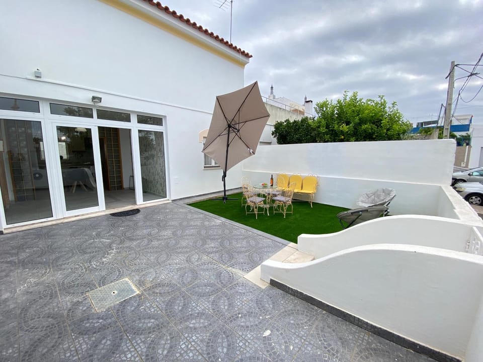 Patio, Garden, Balcony/Terrace