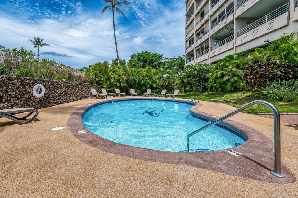 Kamaole Beach Royale 403 House in Kihei