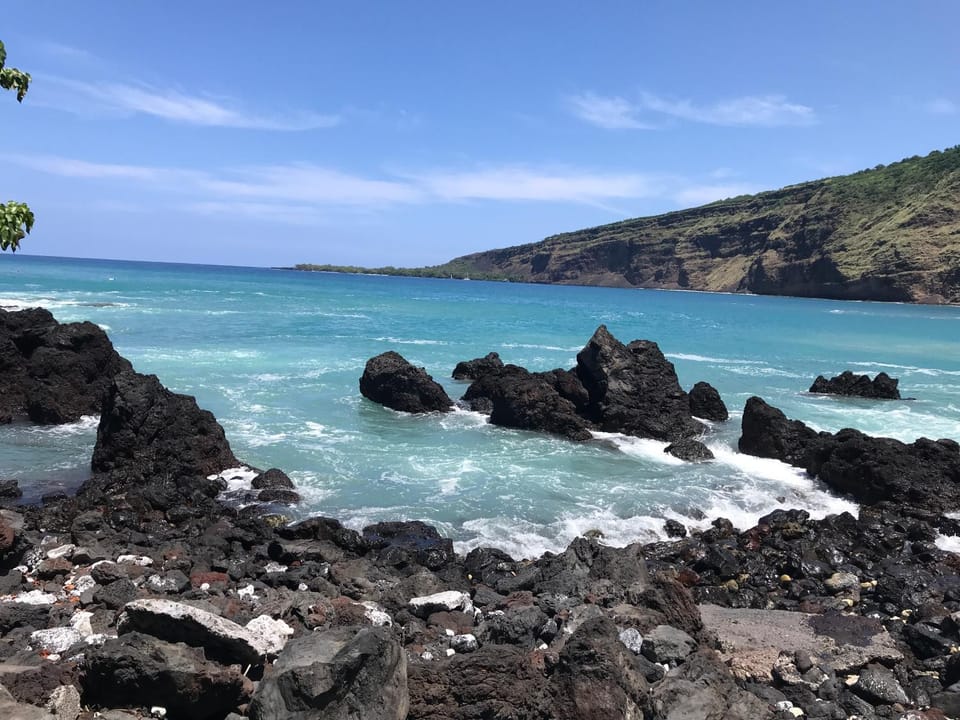 Kealakekua Bay, Steps to Manini Beach Apartment in Captain Cook