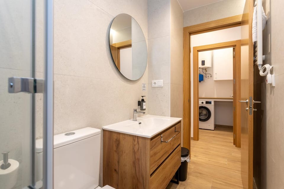 Toilet, Bathroom, washing machine