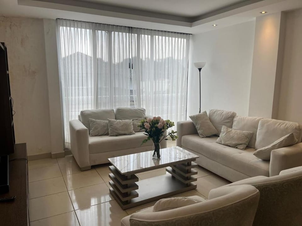 Comfortable Family Apartment Apartment in Guayaquil