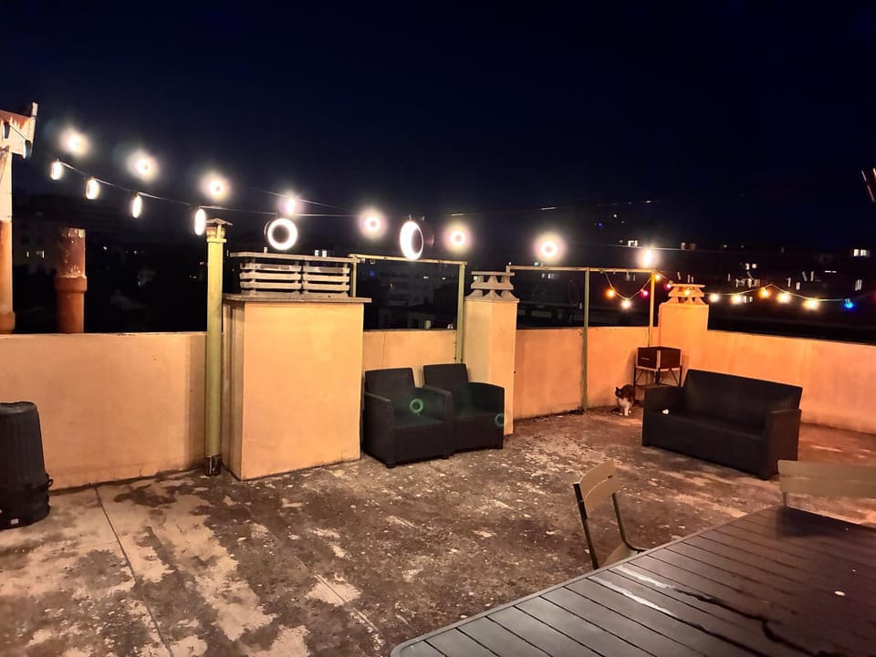 Beautiful 3 bedroom, 3 bed T4, terrace, superb view Apartment in Marseille