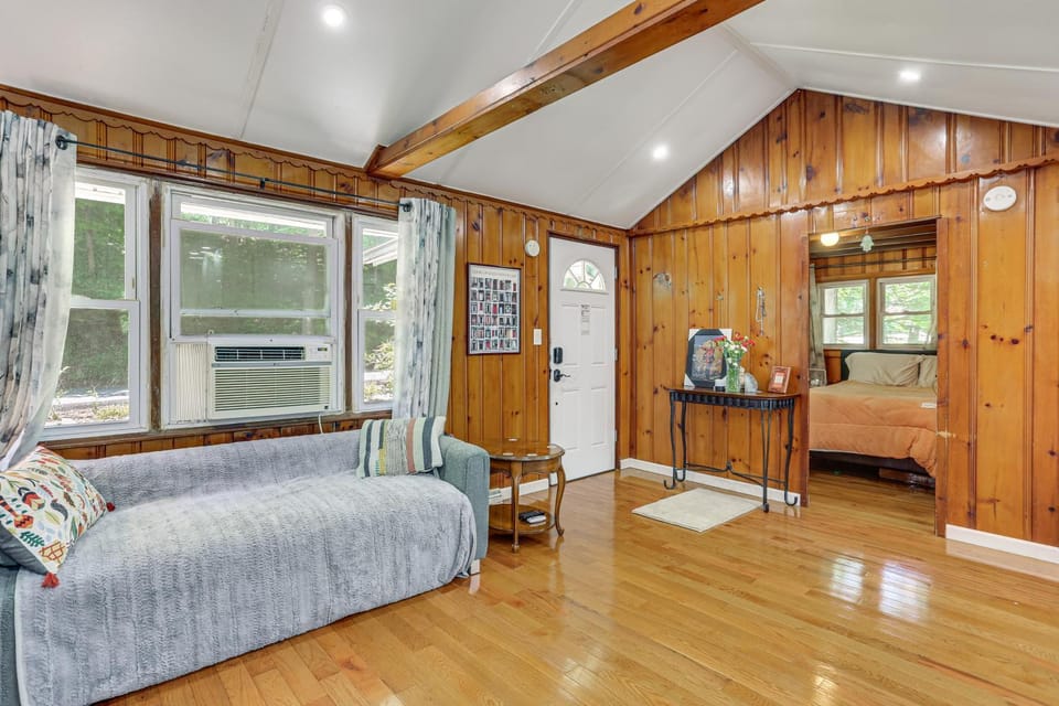 Wooded Highland Lakes Cabin Near Mountain Creek Cabin in Vernon Township