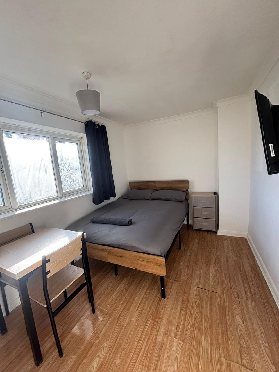 Comfy room 4 Gatwick Bed and Breakfast in Crawley