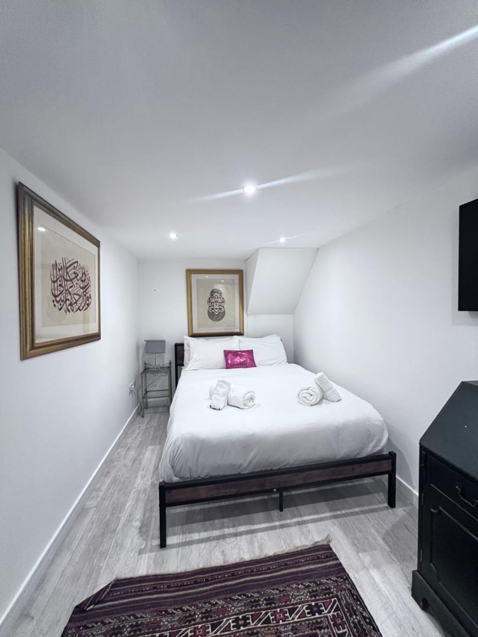 2BR Comfortable Property in High Wycombe MR House in High Wycombe
