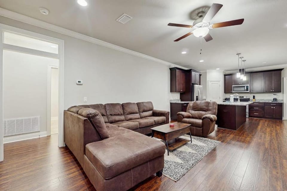 Cozy coastal private home with fenced yard dog-friendly and close to beach House in Florida