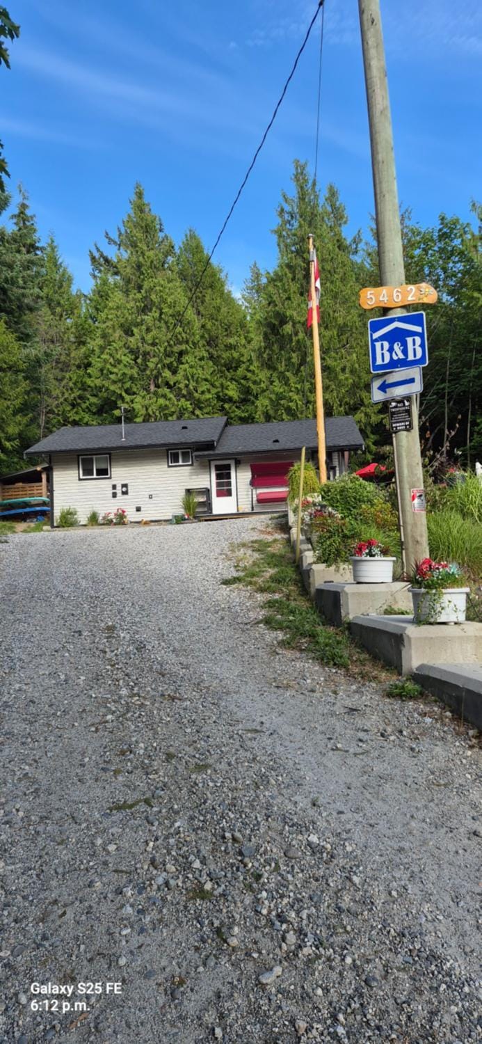 Property building, Day, Neighbourhood, Street view