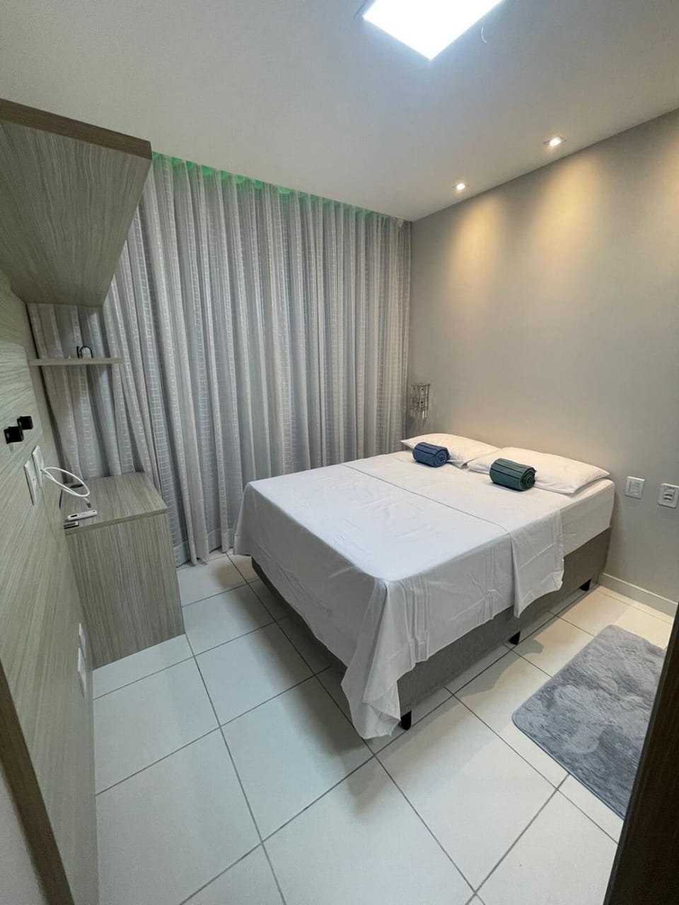 Higienizado sofá, cama e splits sempre para que pessoas alérgicas se sintam bem Apartment in Belém