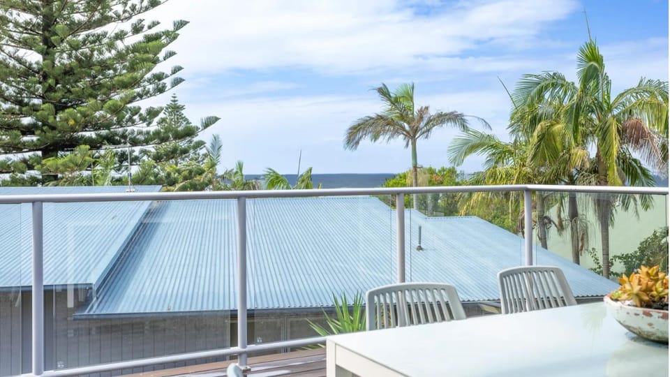 Angourie Blue 4 - Lifestyle Yamba House in Angourie
