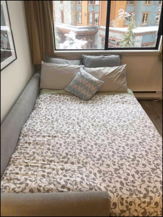 Living room, Bedroom