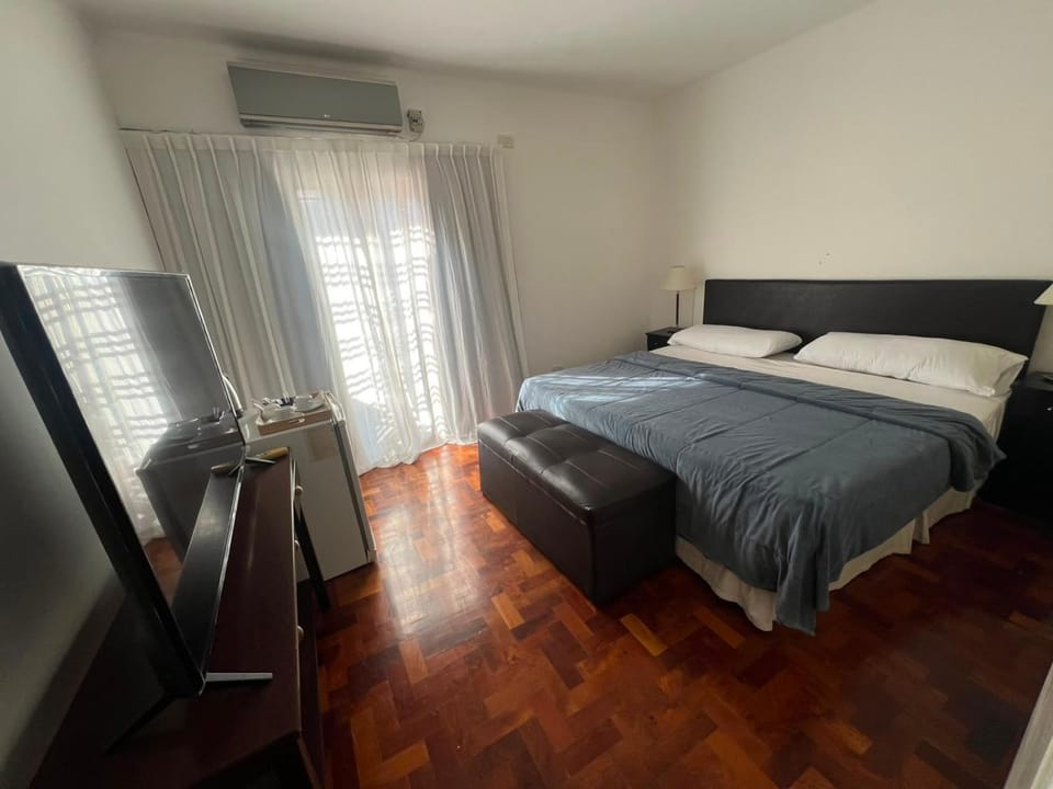 Bed, Photo of the whole room, Bedroom, air conditioner