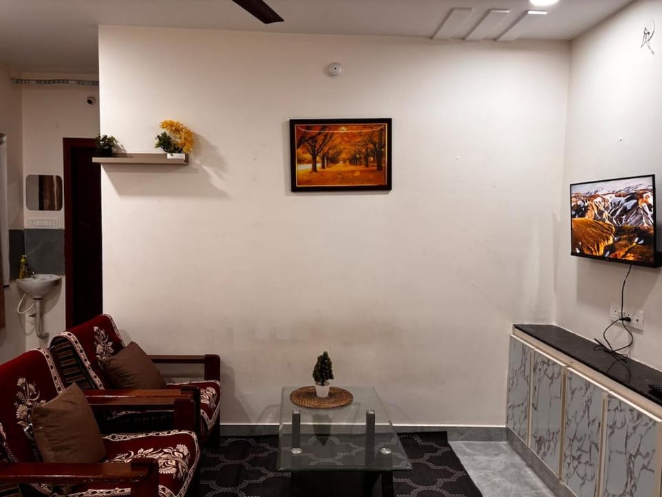 Comfortable Private 1BHK Stay - F2 Apartment in Hyderabad